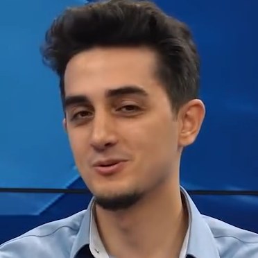 Ruhi Çenet