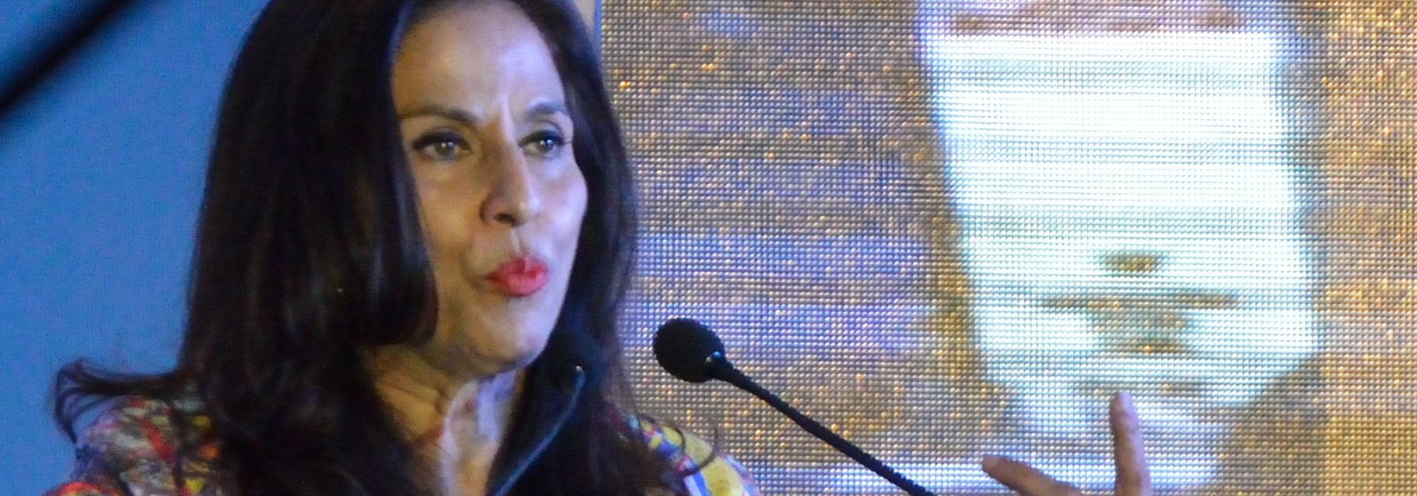 Shobhaa De